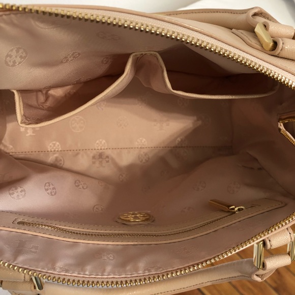Tory Burch Satchel Bag. - Picture 3 of 5